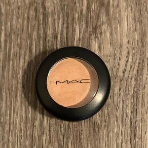 Mac Motif single eyeshadow